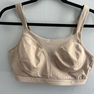 Champion wireless beige sports bra 40D